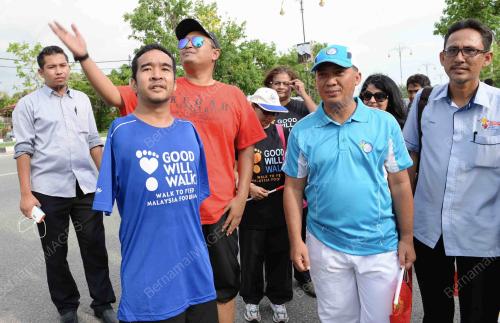 KD08_21042015_BELIA