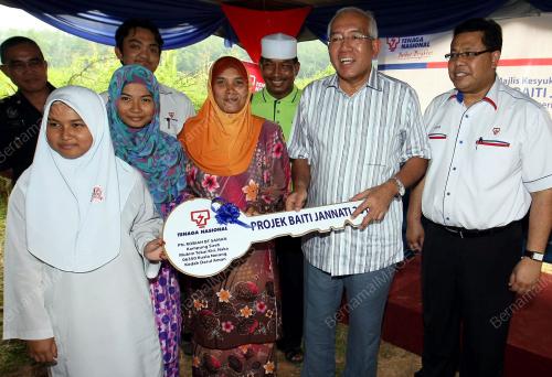KD08_21072014_MAHDZIR_TNB