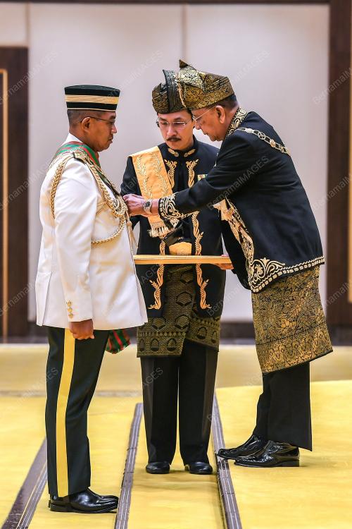 SULTAN SALLEHUDDIN BADLISHAH