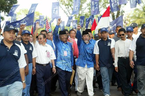 DATUK SERI ZAINUDDIN MAIDIN