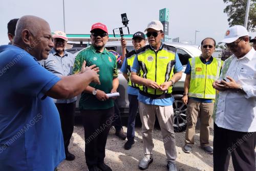 DATUK SERI AZMAN IBRAHIM
