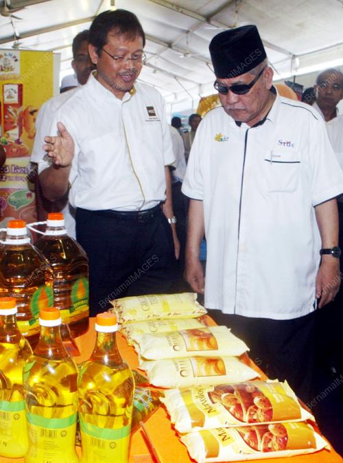 AZIZAN ABDUL RAZAK