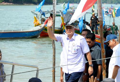 KD08_31102012_NELAYAN