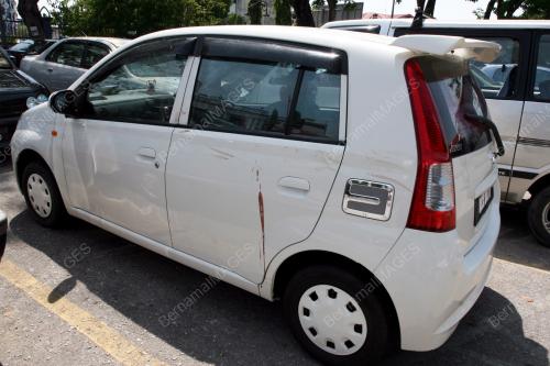 KERETA MANGSA