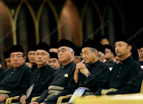 KD09_06052013_MUKHRIZ_MB
