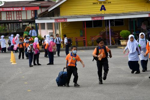 SEKOLAH DITUTUP
