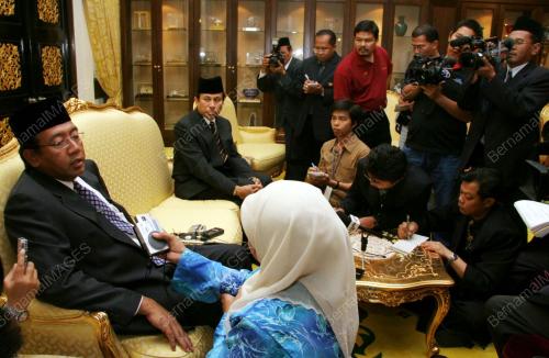 SULTAN ABDUL HALIM MUA'DZAM SHAH