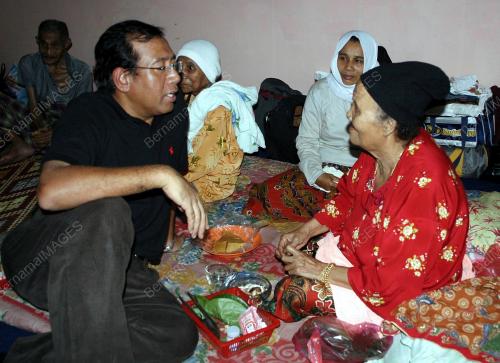 DATUK MAHDZIR KHALID
