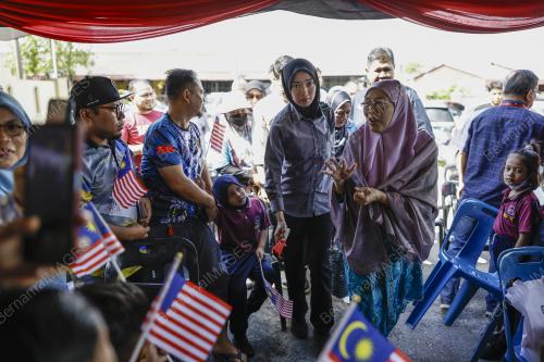 DATUK SERI DR WAN AZIZAH WAN ISMAIL