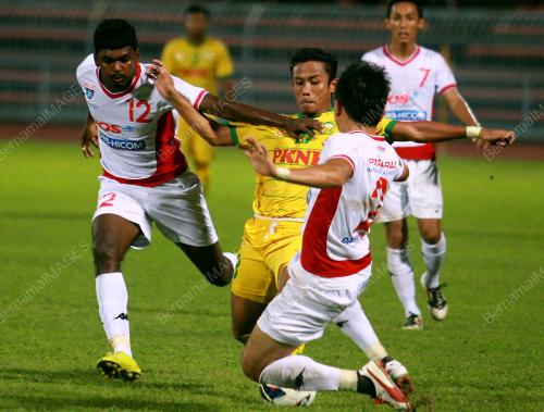 KD09_11012013_KEDAH_BOLA