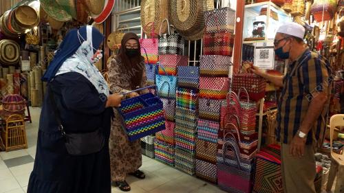 PEKAN RABU BEROPERSI