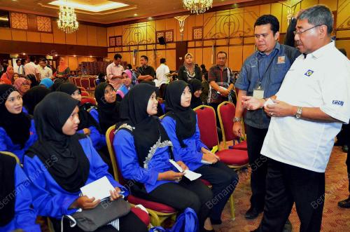 KD09_16022014_ONE_BUSINESS