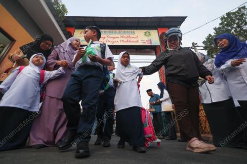 SESI PERSEKOLAHAN 2025