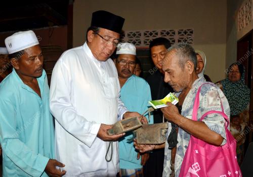 DATUK SERI MAHZIR KHALID