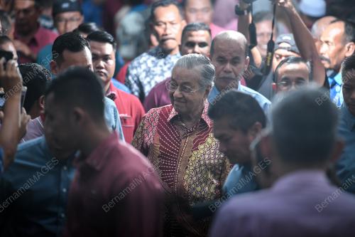 TUN DR MAHATHIR MOHAMAD