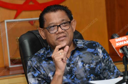DATUK ARIFFIN MAN