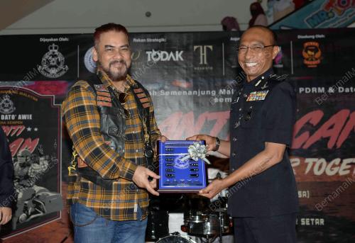 DATUK MOHD ROZE SHAARI