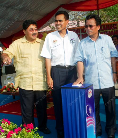 MOHD SHAFIE APDAL