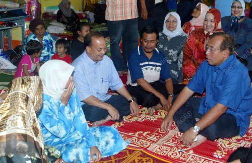 MAHDZIR KHALID