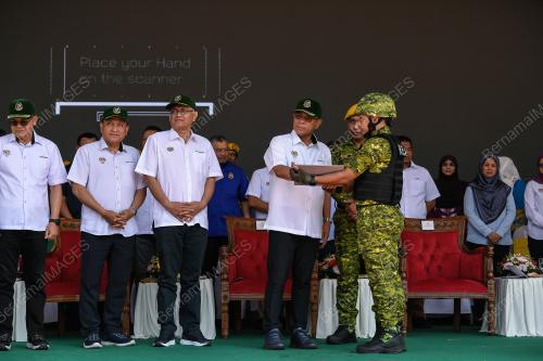 DATUK SERI SAIFUDDIN NASUTION ISMAIL