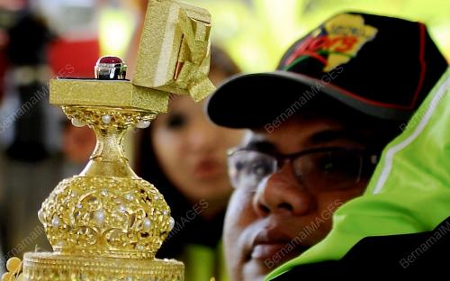 KD09_29062013_KARNIVAL_AMAL