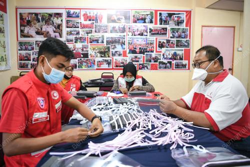 PERSATUAN BULAN SABIT MERAH MALAYSIA
