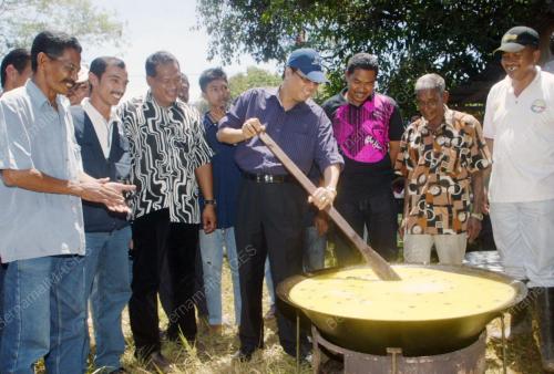 ISMAIL SABRI YAAKOB