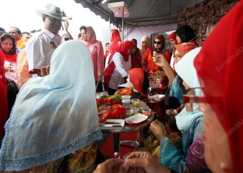 MUHYIDDIN YASSIN