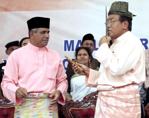 DATUK MAHDIR KHALID