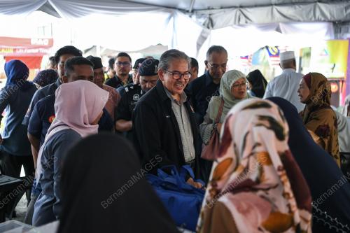 TAN SRI MAZLAN LAZIM
