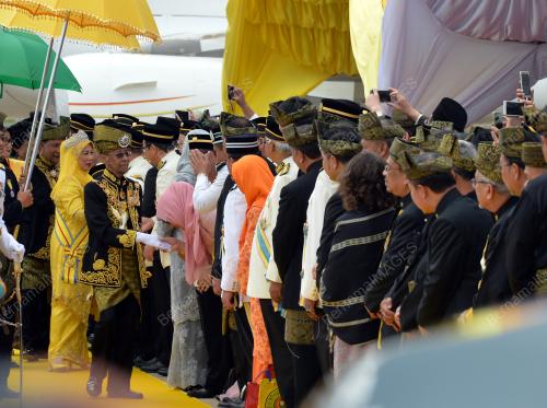 KD10_12122016_AGONG