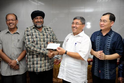 KD10_13042013_SIKH_SUMBANGAN