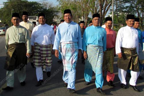 KD10_15022011_MAHDZIR_PERARAKAN