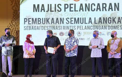 DATUK SERI NANCY SHUKRI