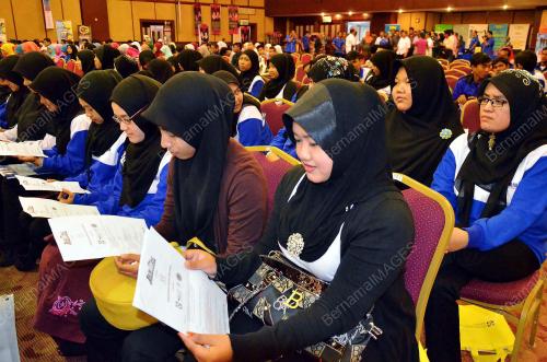 KD10_16022014_ONE_BUSINESS