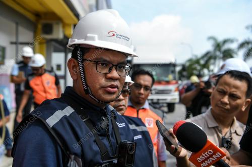 AKMAL NASRULLAH MOHD NASIR