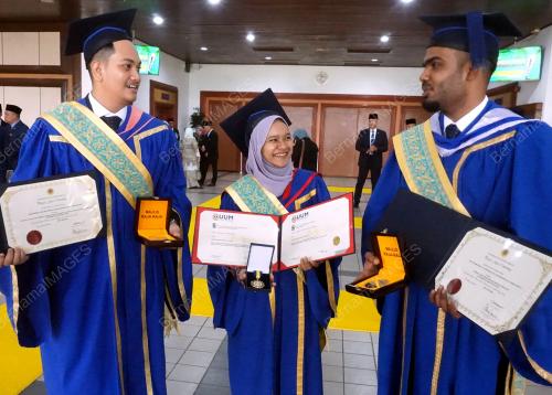 KONVOKESYEN UUM