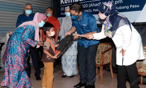 DR MOHD RADZI JIDIN