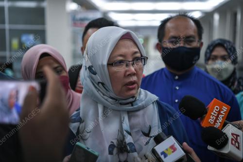 DR ZALIHA MUSTAFA