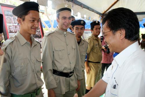 MOHD SHAFIE APDAL