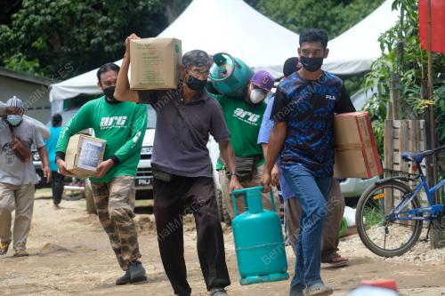 SUMBANGAN BANJIR DI YAN