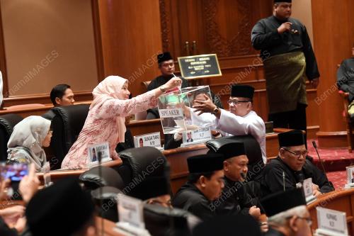 KD11_04072018_SPEAKER_DUN_KEDAH_BN201807032066