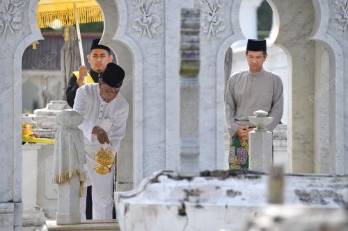 KD11_05102018_ZIARAH_MAKAM_2
