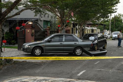 ANGGOTA POLIS MAUT