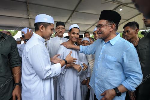 DATUK SERI ANWAR IBRAHIM
