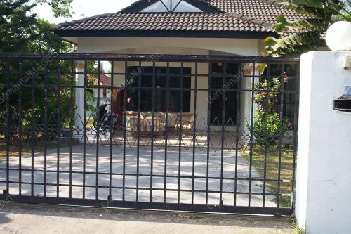 RUMAH EXCO KOSONG