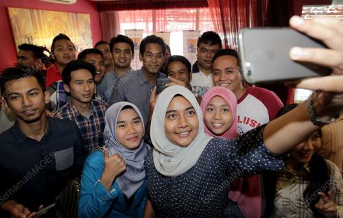 KD11_13122014_KHAIRY