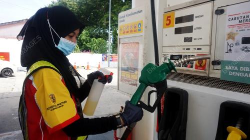 STESEN MINYAK AMBIL LANGKAH PENCEGAHAN COVID-19