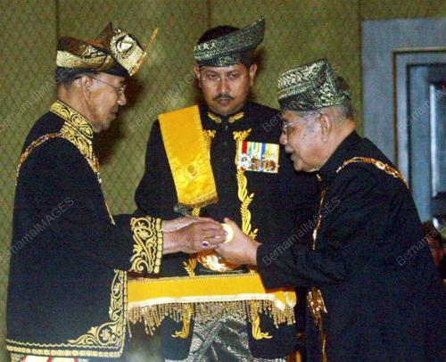 SULTAN ABDUL HALIM MU'ADZAM SHAH