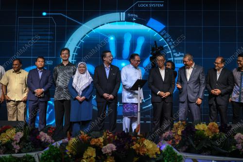 DATUK SERI ANWAR IBRAHIM